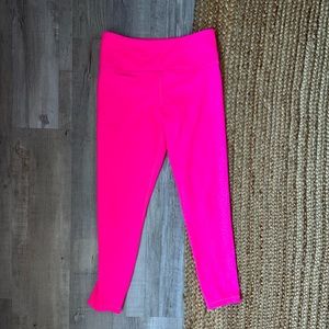 Hot pink cheetah crop leggings